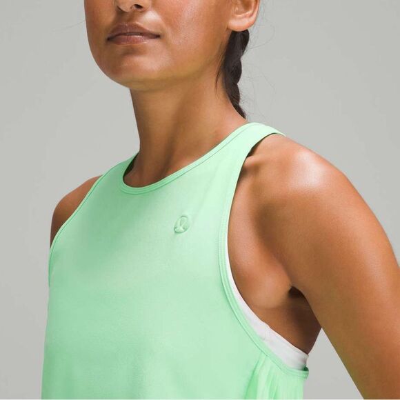 Lululemon Side Pleats Tennis Tank Top in Pistachio - Picture 3 of 10